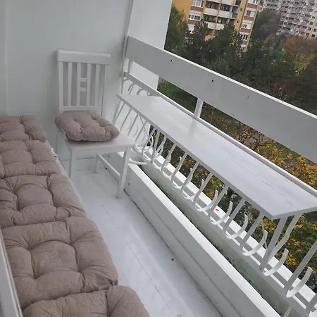 Apartament Akik 2 *