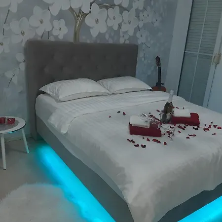 Akik 2 Apartament *
