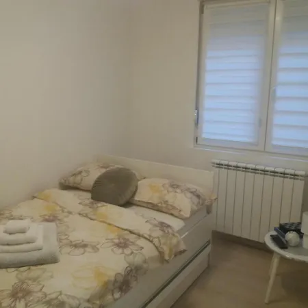 Akik 2 Apartament
