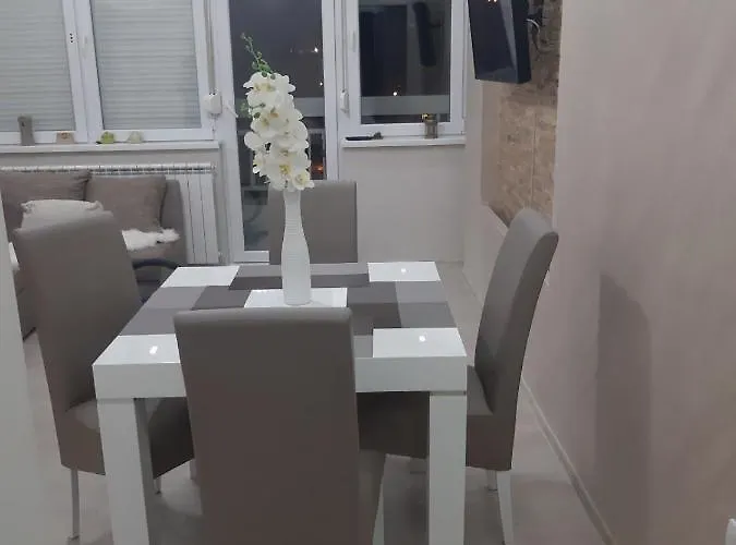 Akik 2 Appartement Šabac